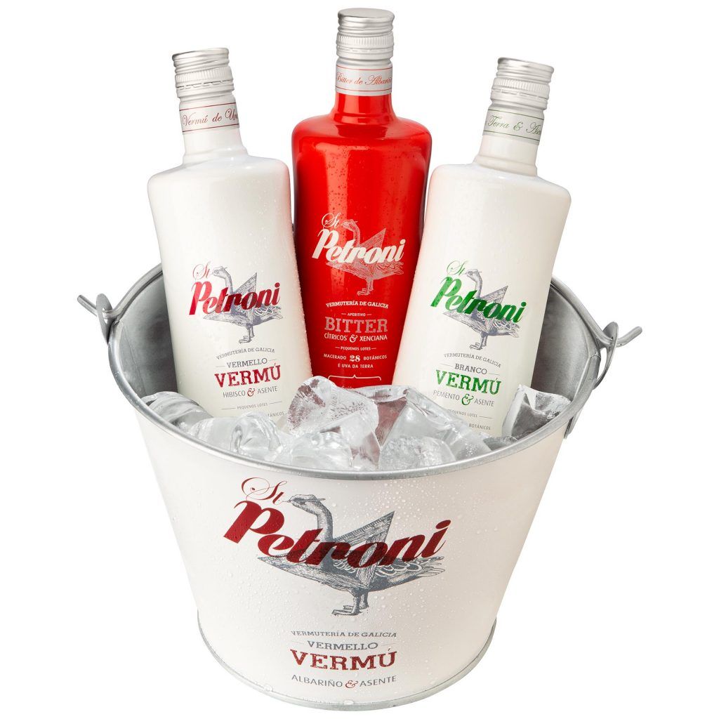 Fotografia de producto de botellas de vermut para ecommerce y paginas web en estudio con fotografos de Las Rozas de Madrid