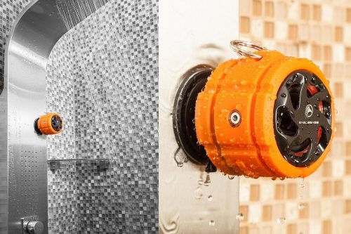 fotografia-producto-electronica-foto-amazon-altavoz-ducha-uso fotografia-producto-electronica-foto-amazon-altavoz-ducha-uso